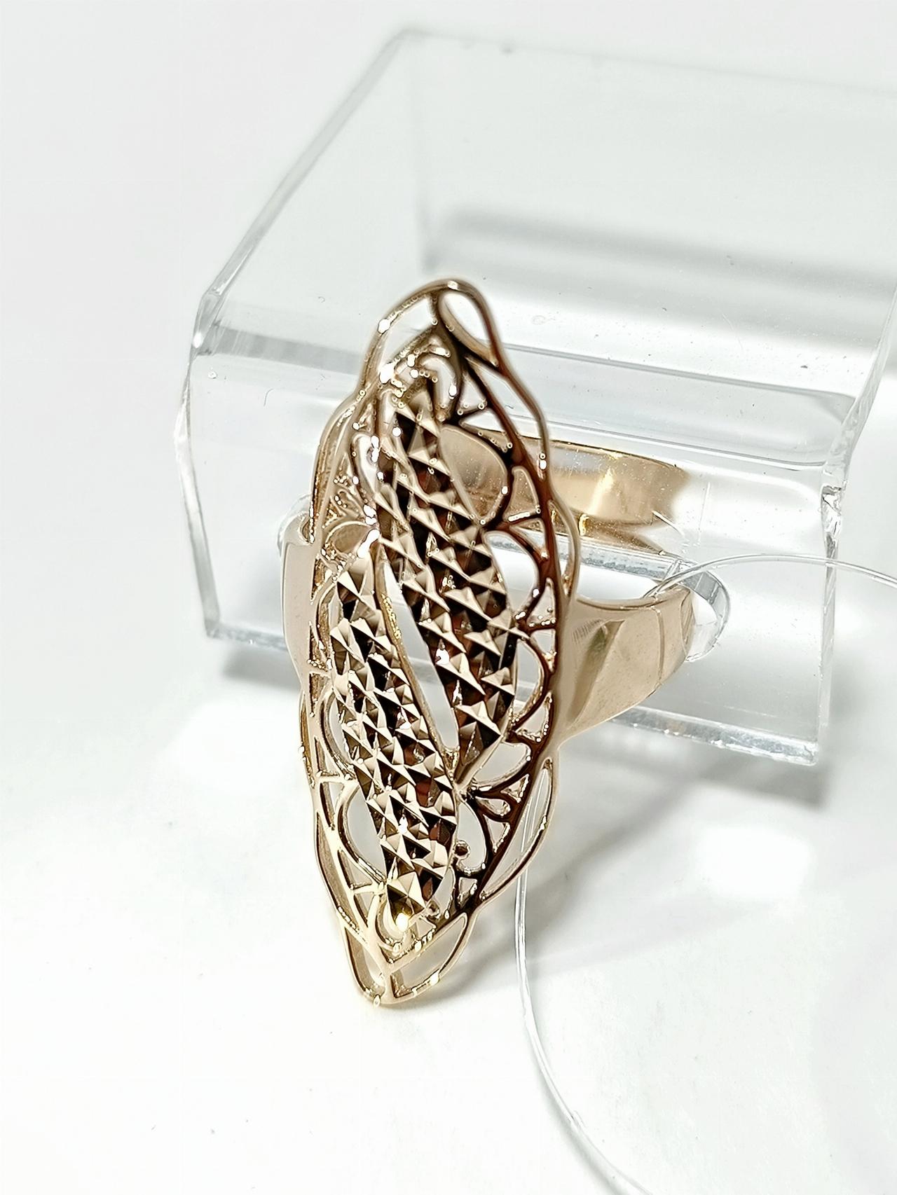 Золотое кольцо женское