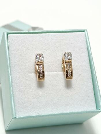 Золотые серьги женские, вставка фианит