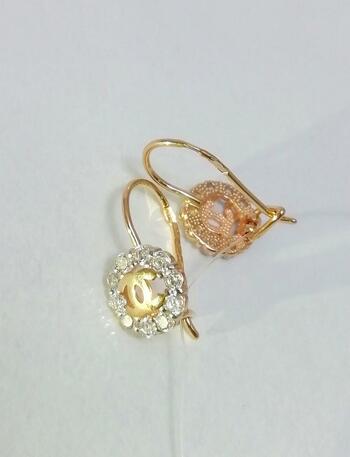 Золотые серьги шанель, вставка фианит