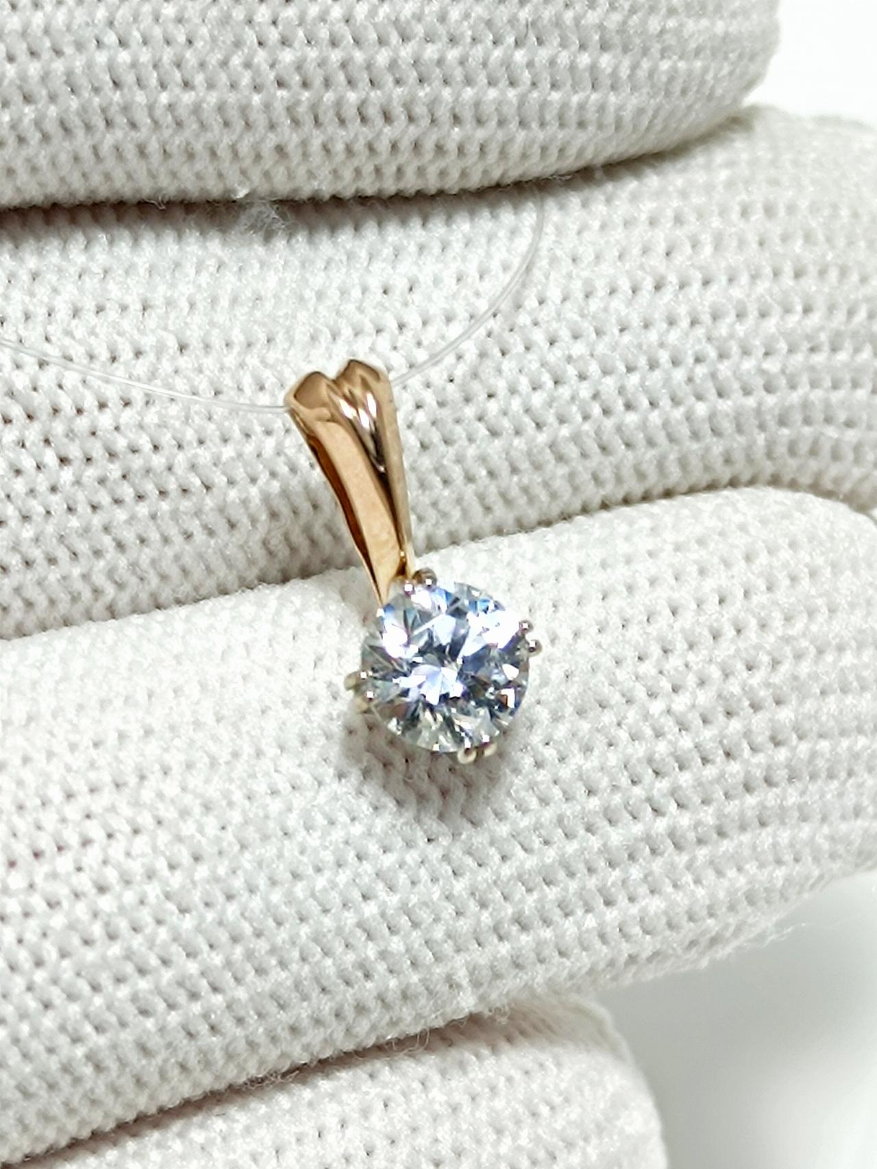 Золотая подвеска женская, вставка фианит