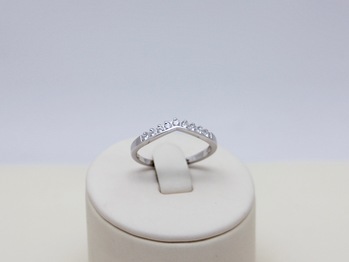 Золотое кольцо, вставка бриллиант