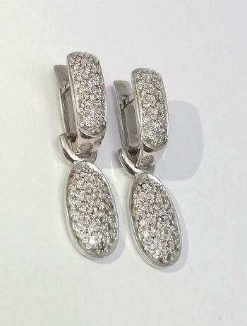 Золотые серьги, вставка бриллиант