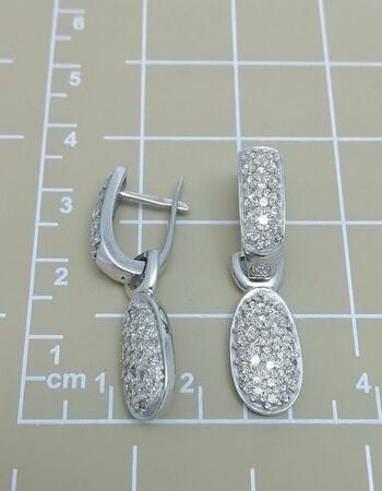 Золотые серьги, вставка бриллиант