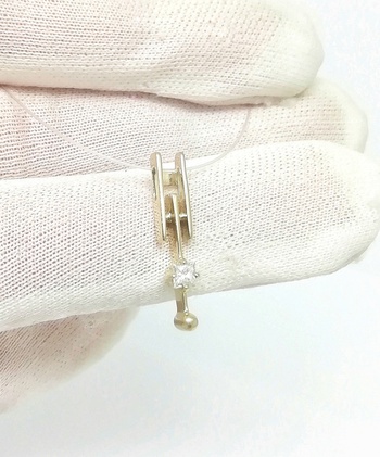 Золотая подвеска, вставка бриллиант