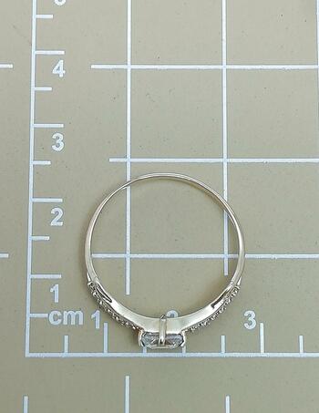 Золотое кольцо, вставка фианит