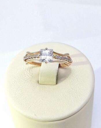 Золотое кольцо, вставка фианит