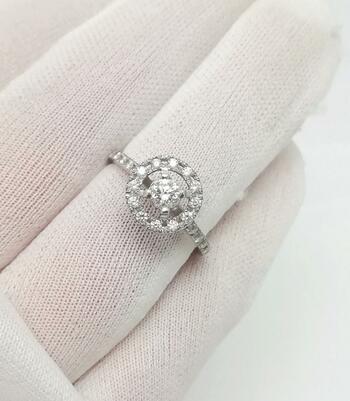 Золотое кольцо, вставка бриллиант