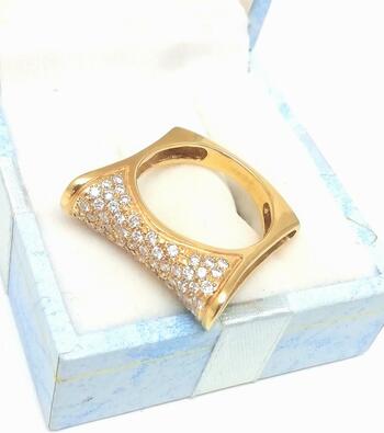 Золотое кольцо женское, вставка бриллиант