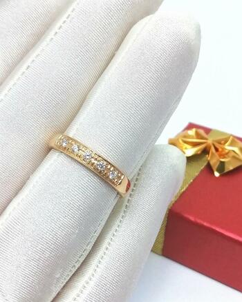 Золотое кольцо дорожка, вставка бриллиант