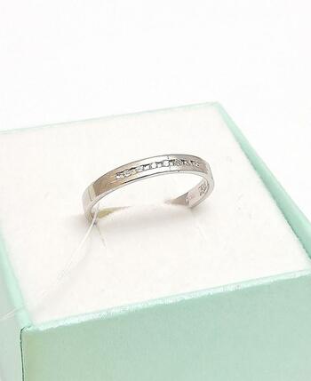 Золотое кольцо, вставка бриллиант