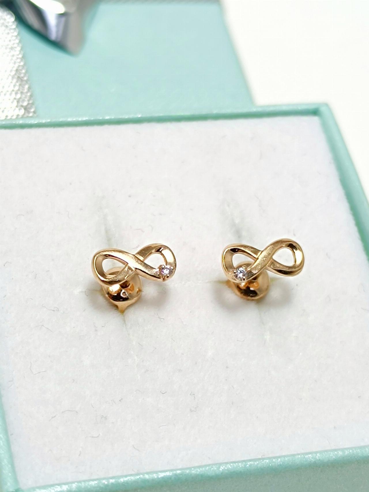 Золотые серьги пусеты, вставка фианит