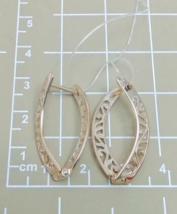 Золотые серьги