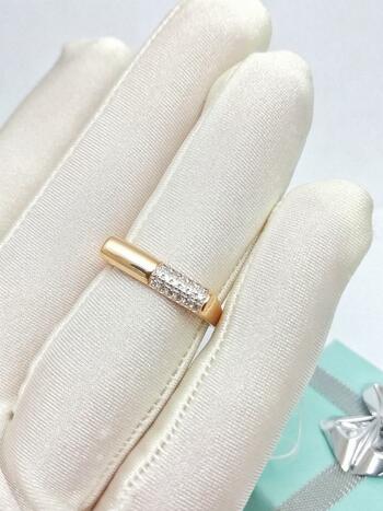 Золотое кольцо женское, вставка фианит