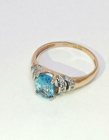 Золотое кольцо женское, вставка фианит