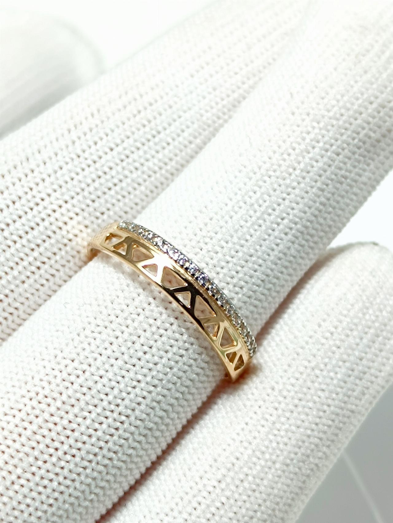 Золотое кольцо женское, вставка фианит