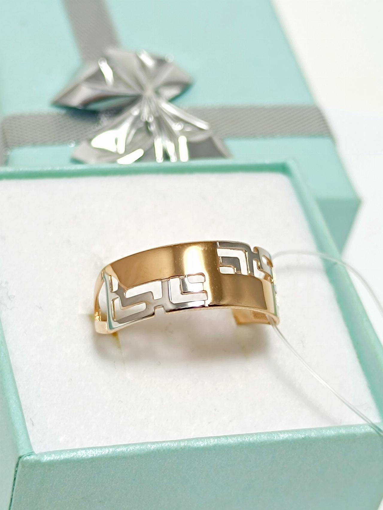 Золотое кольцо женское