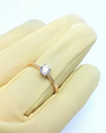 Золотое кольцо женское, вставка фианит