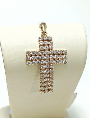 Золотая подвеска - декоративный крест, вставка фианит