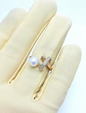 Золотое кольцо, вставка бриллиант