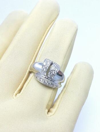 Золотое кольцо, вставка бриллиант