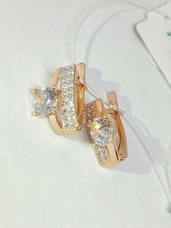 Золотые серьги, вставка фианит