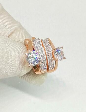 Золотые серьги, вставка фианит