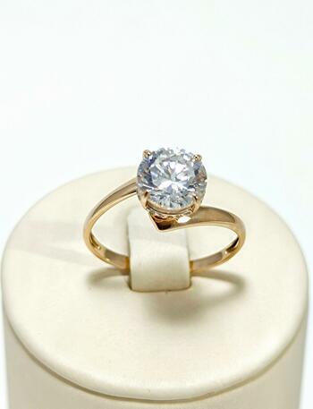 Золотое кольцо женское, вставка фианит