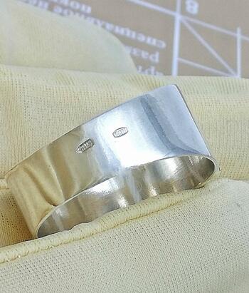 Серебро кольцо 6432205027837129 8,20гр