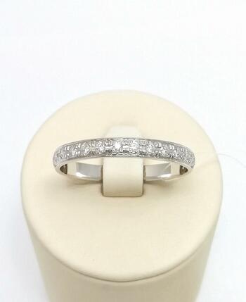 Золотое кольцо дорожка, вставка бриллиант