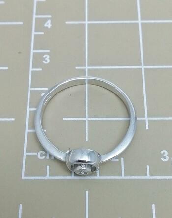 Золотое кольцо, вставка бриллиант