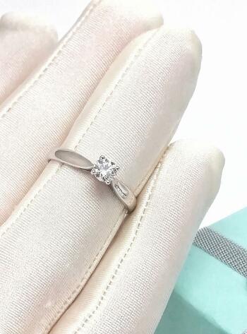 Золотое кольцо, вставка бриллиант