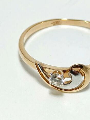 Золотое кольцо, вставка бриллиант