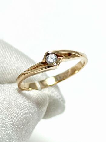 Золотое кольцо, вставка бриллиант