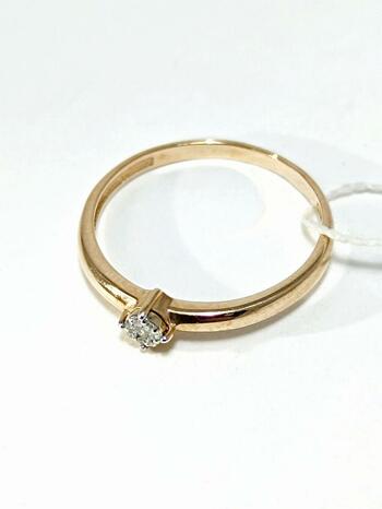 Золотое кольцо помолвочное, вставка бриллиант
