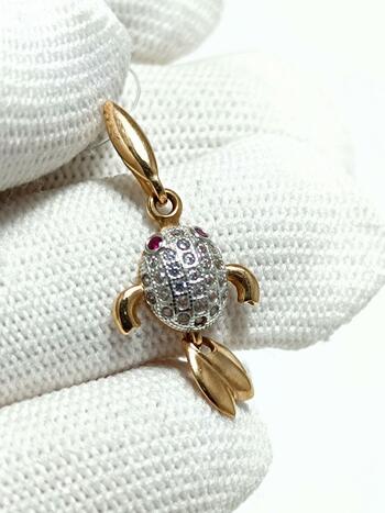 Золотая подвеска, вставка фианит