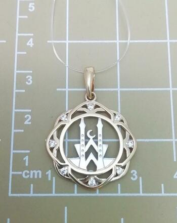 Золотая подвеска мусульманская, вставка фианит