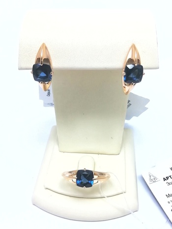 ЗОЛОТОЙ КОМПЛЕКТ: СЕРЬГИ И КОЛЬЦО С ЛОНДОН ТОПАЗОМ  5,03 грамм