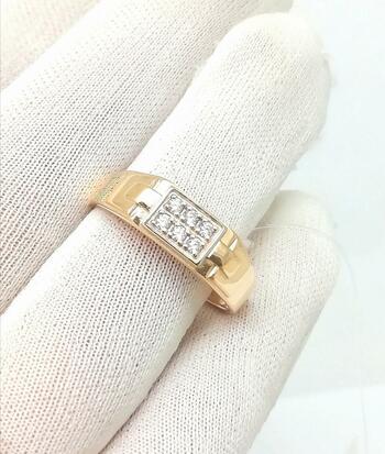 Золотое кольцо печатка мужская, вставка фианит