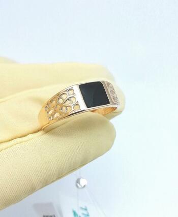 Золотое кольцо печатка мужская