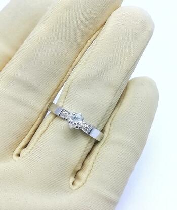 Золотое кольцо, вставка бриллиант