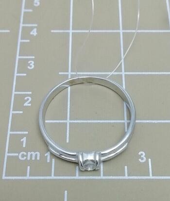 Золотое кольцо женское, вставка бриллиант