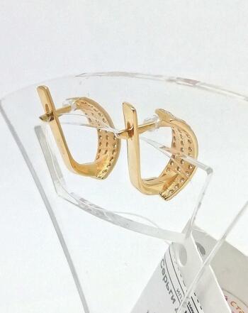 Золотые серьги дорожки, вставка бриллиант