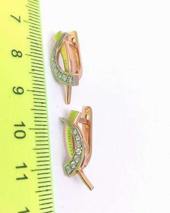 Серьги женские, вставка бриллиант