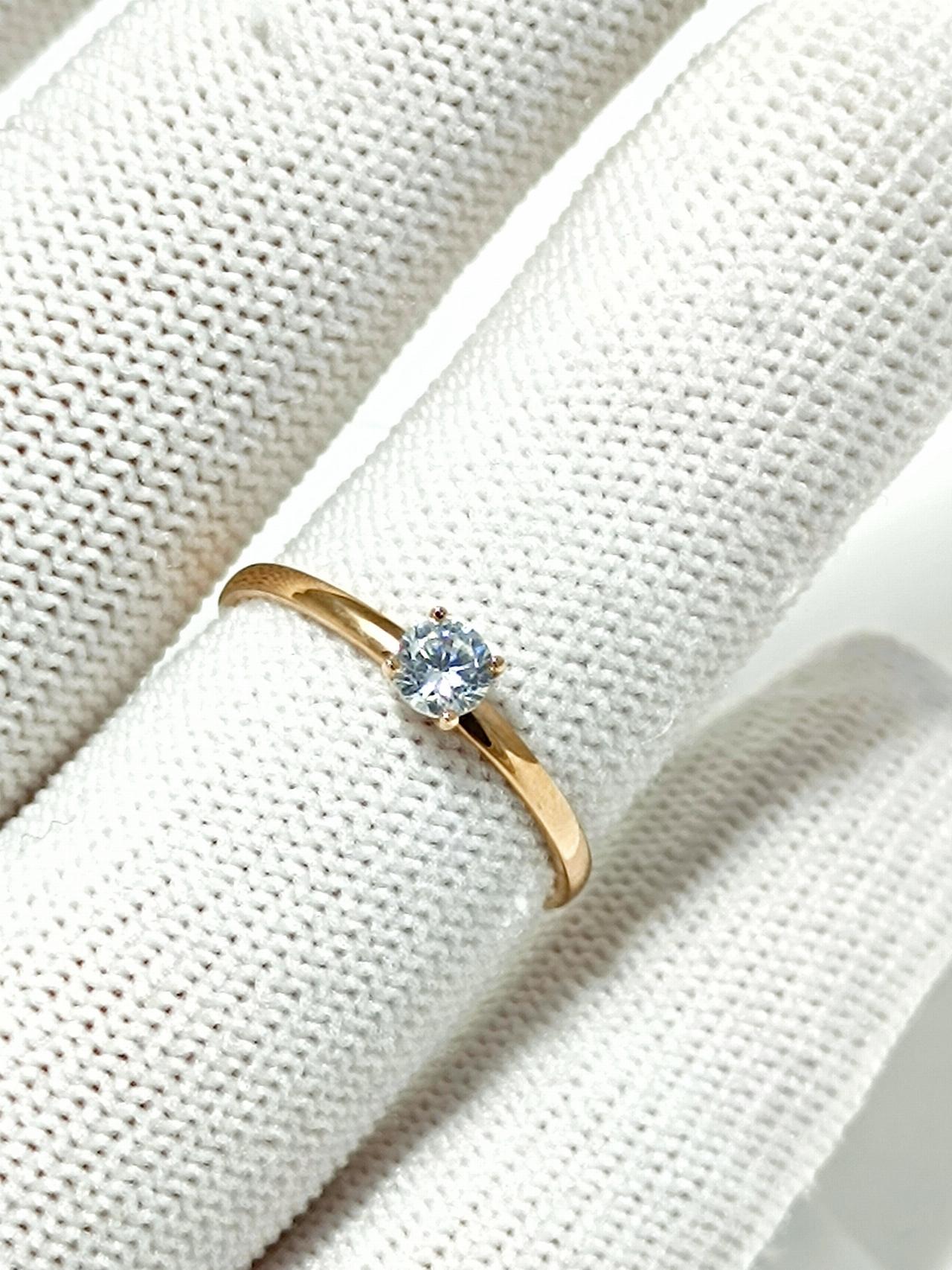 Золотое кольцо, вставка фианит