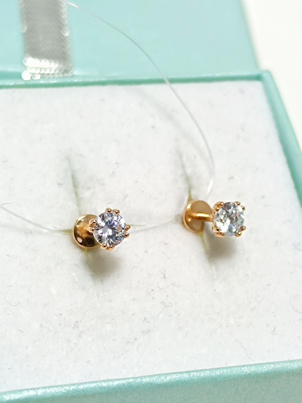 Золотые серьги пусеты, вставка фианит