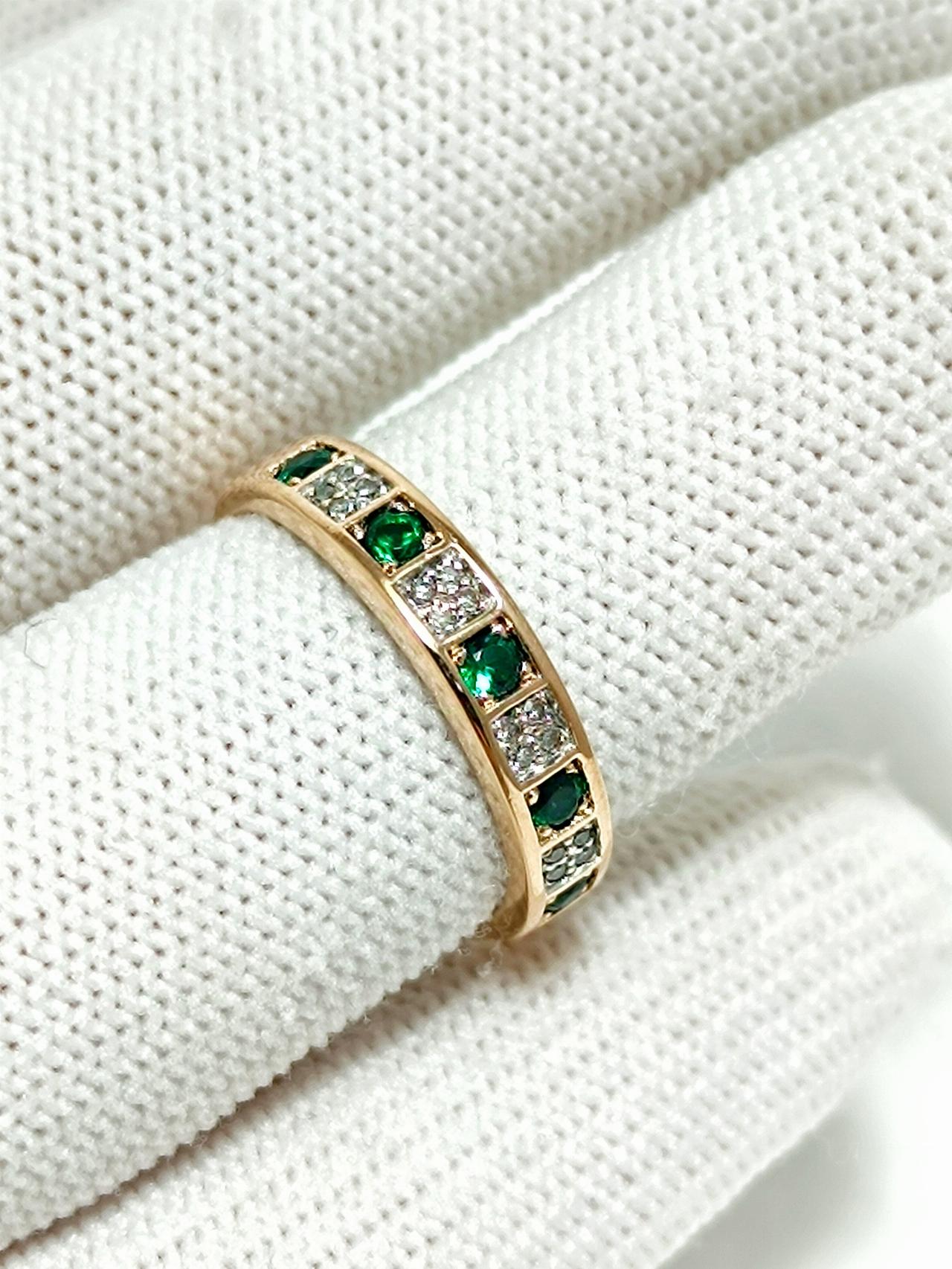 Золотое кольцо женское, вставка бриллиант