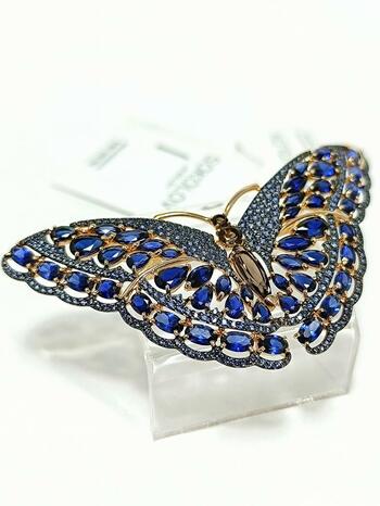 Золотая брошь женская, вставка сапфир