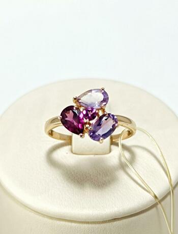 Золотое кольцо женское, вставка аметист