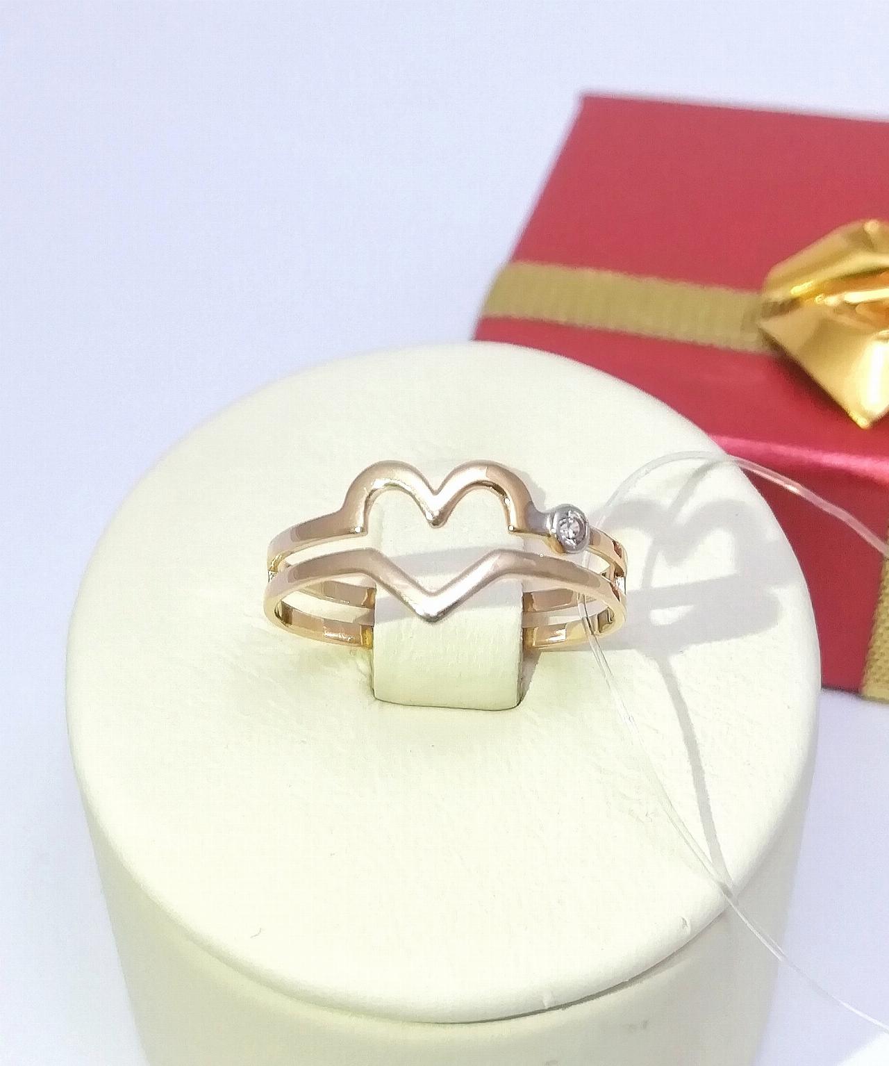 Золотое кольцо женское, вставка фианит