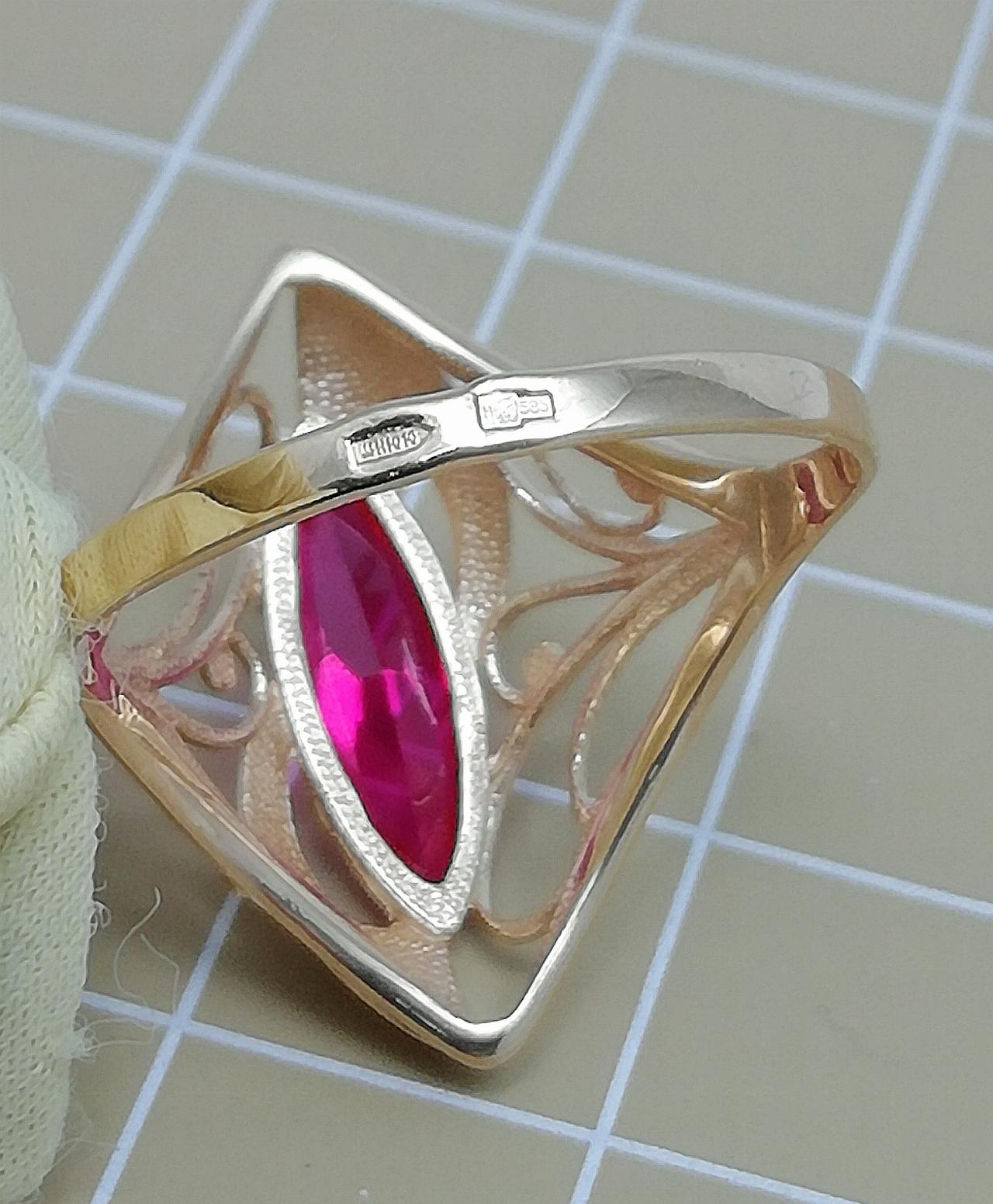 Золотое кольцо Маркиз, вставка фианит